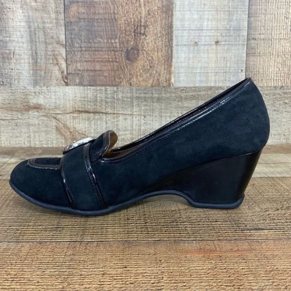 3/$12
Sophisticated Black Wedge Loafers with Silver Buckle. Buy 2 more for $12! - Picture 4 of 12